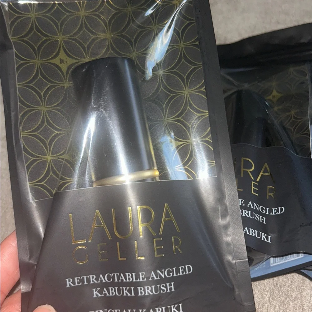 {Laura Geller} Retractable Angled Kabuki Brush, Multiple Available, Flawless